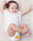happy baby using monit smart monitor